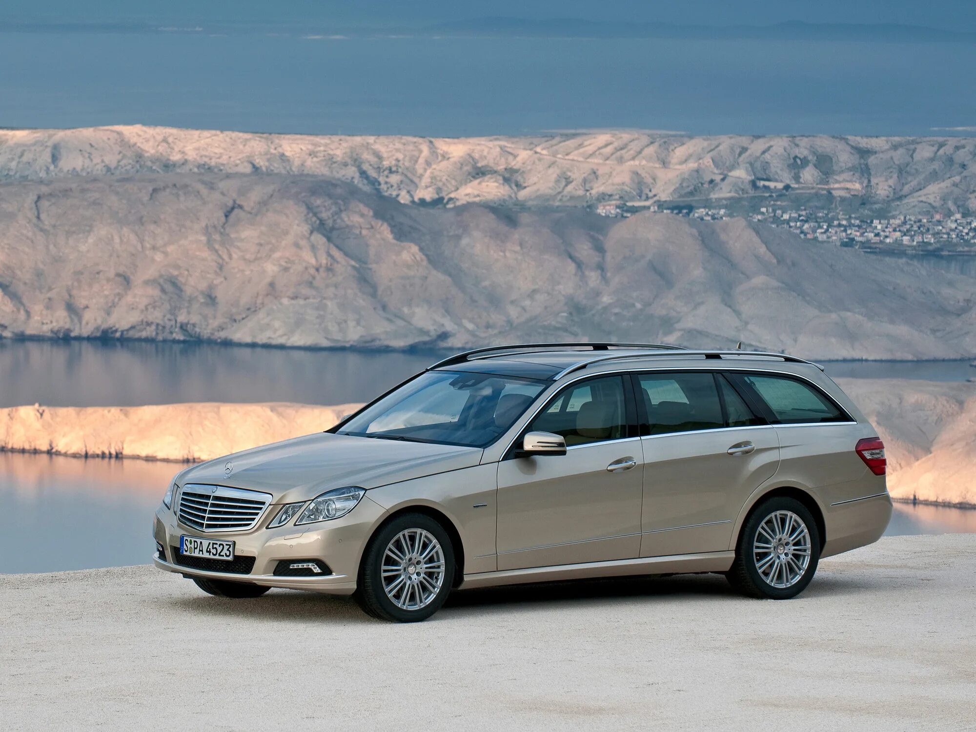 Мерседес е класс универсал. Mercedes Benz s212. Мерседес е200 универсал. Мерседес Бенц е 212 универсал. Мерседес Бенц е 200 универсал.