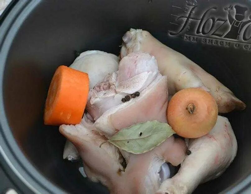 Холодец в мультиварке из рульки и курицы. Холодец из свинины в мультиварке. студень из курицы в мультиварке. холодец из курицы в мультиварке. холодец из домашней курицы в мультиварке.