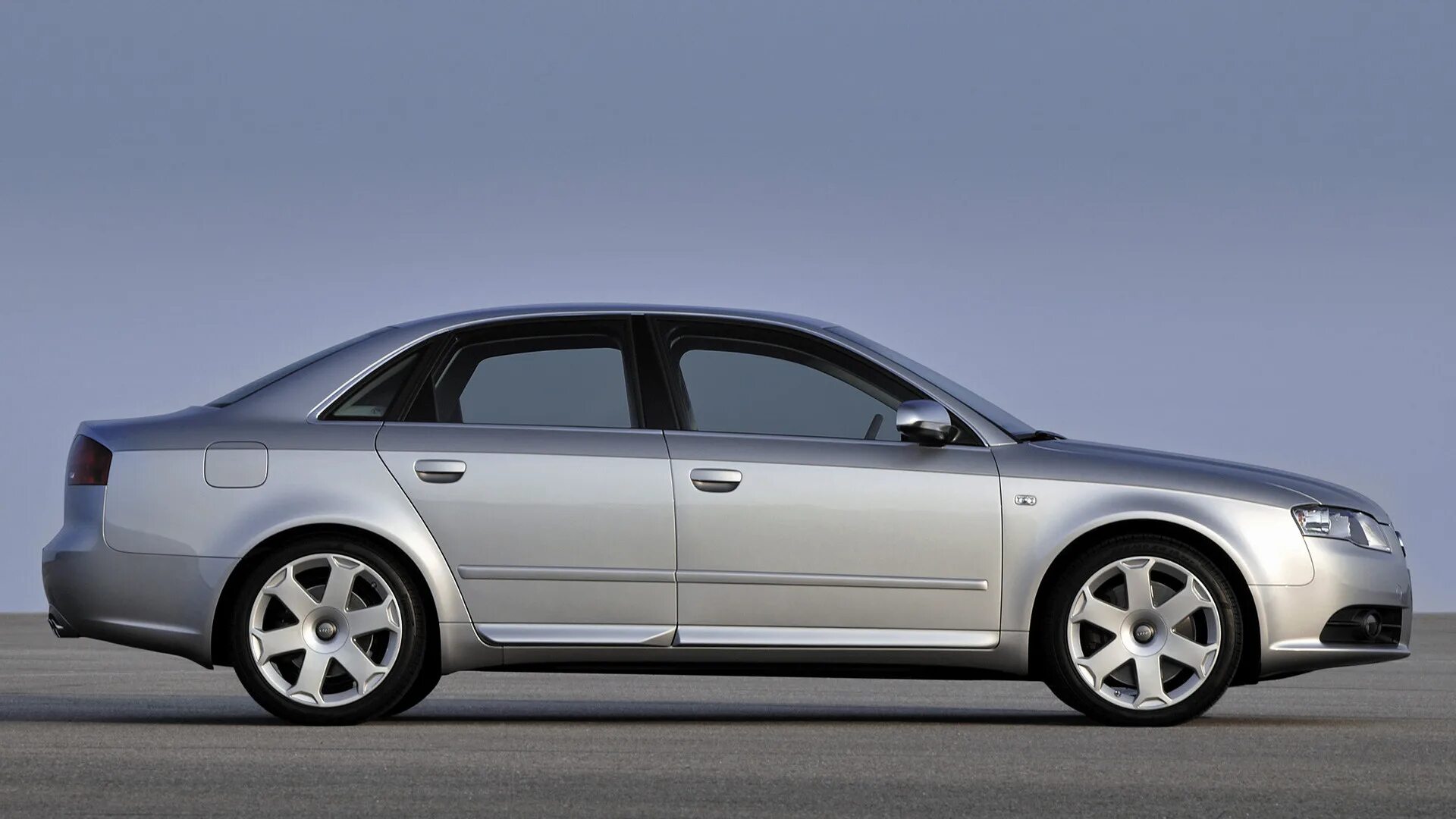 Audi s4 2005. Audi s4 b7. Audi s4 2004. Ауди а4 седан 2004.