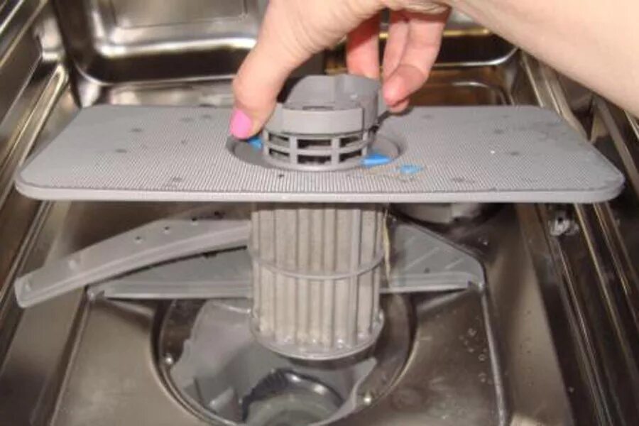 Почему не включается посудомоечная машина. Сливной фильтр посудомоечной машины Bosch. Фильтр слива для посудомоечной машины Bosch smv65m30ru. Посудомойка Ханса сливной клапан.