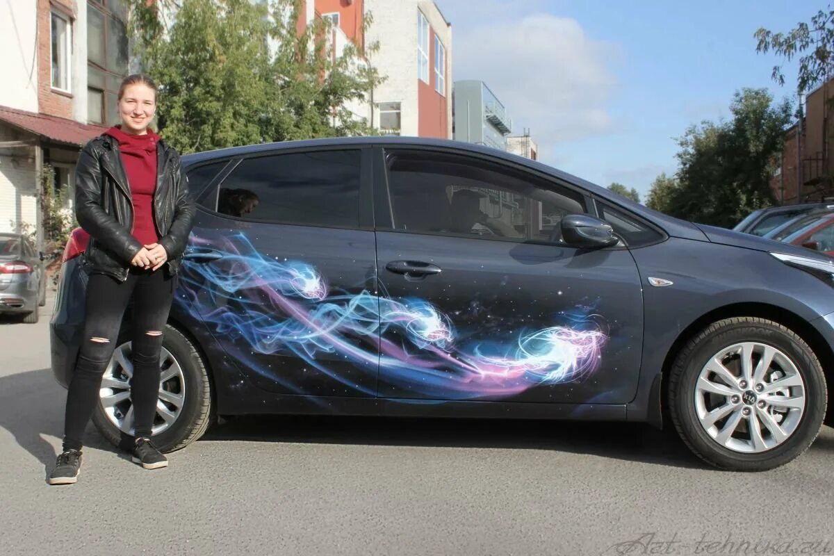 аэрография на машине. винилография на авто. аэрография на машине. объемная аэрография. машина рисунок.