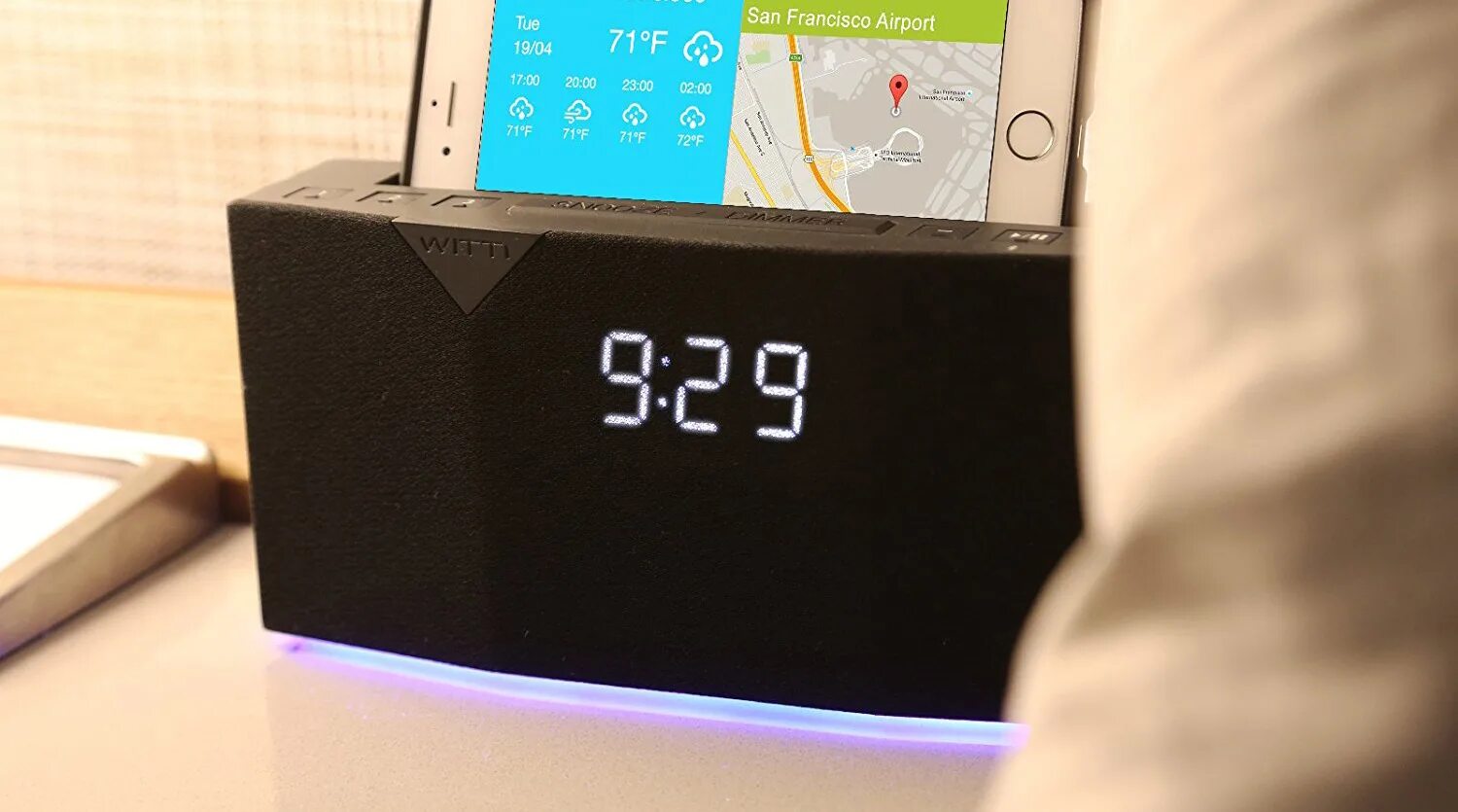 проекционные часы digital projection clock. часы проектор fanju. часы с умным будильником. настольные часы с беспроводной зарядкой будильником и термометром. часы с умным будильником.