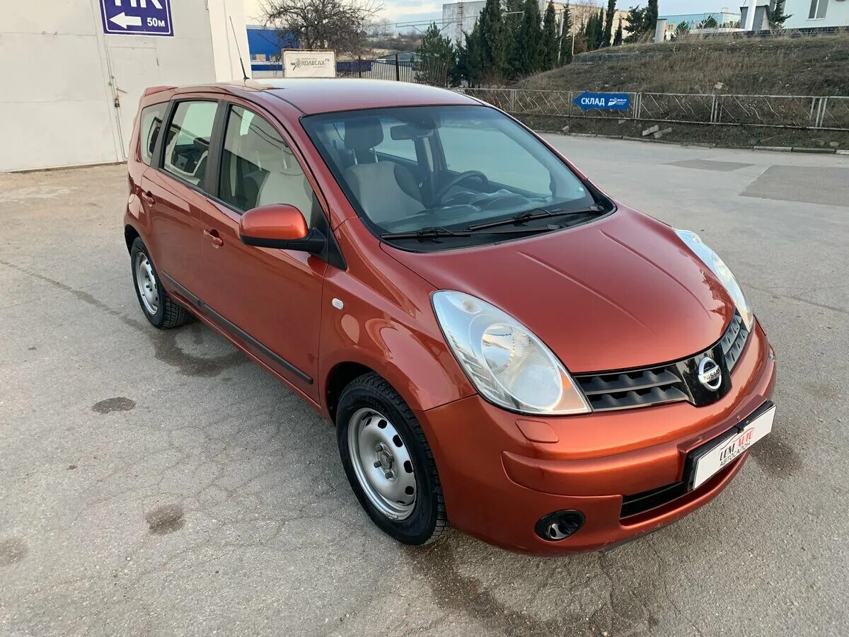 Ниссан ноут красноярске. Ниссан ноте 2008 оранжевый. Nissan Note 1.4. Nissan Note e11 2008. Ниссан ноут 2008 1.4.