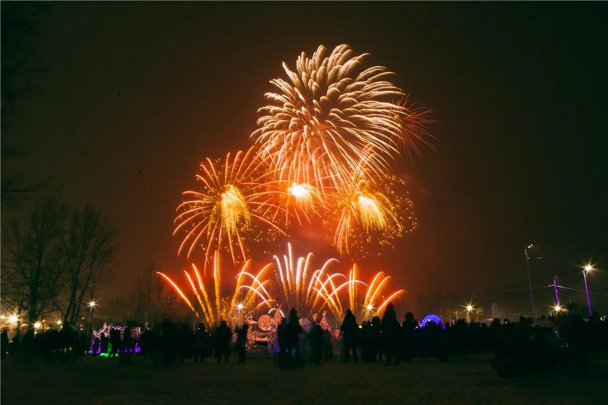 Новогодняя ночь в красноярске куда сходить. Красноярск встретить новый год. Новогодняя ночь в красноярске куда сходить. Новогодняя ночь в красноярске куда сходить. Остров татышев красноярск зимой.