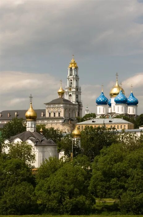 Архитектурный ансамбль троице-сергиевой лавры юнеско. Троице-сергиева лавра сергиев посад. Год внесения троице сергиева лавра. Год внесения троице сергиева лавра. Год внесения троице сергиева лавра.