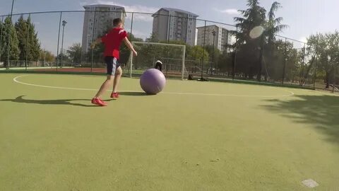 Самый тяжелый мяч в игре