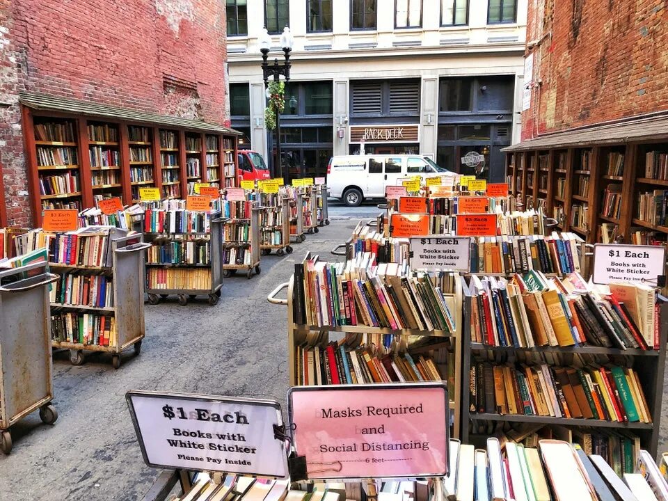 Книга my shop. Brattle book shop в Бостоне, США. Brattle.