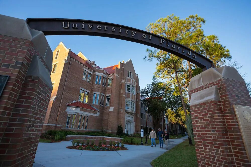 Университет Флориды University of Florida. Университет Флориды в Гейнсвилле. Кампус университет центральной Флориды. Университет штата Алабама.