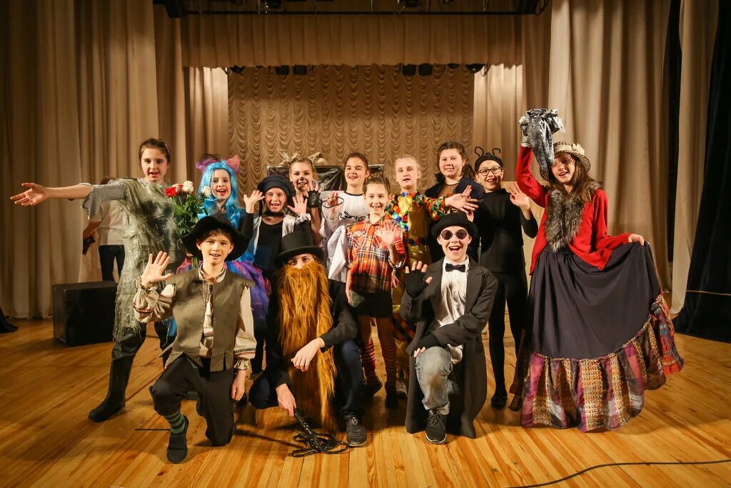 Бенефис театр +18. Театральная школа для взрослых в туле. Театральный кружок бенефис. Театральная школа бенефис. Бенефис театральная студия детская.