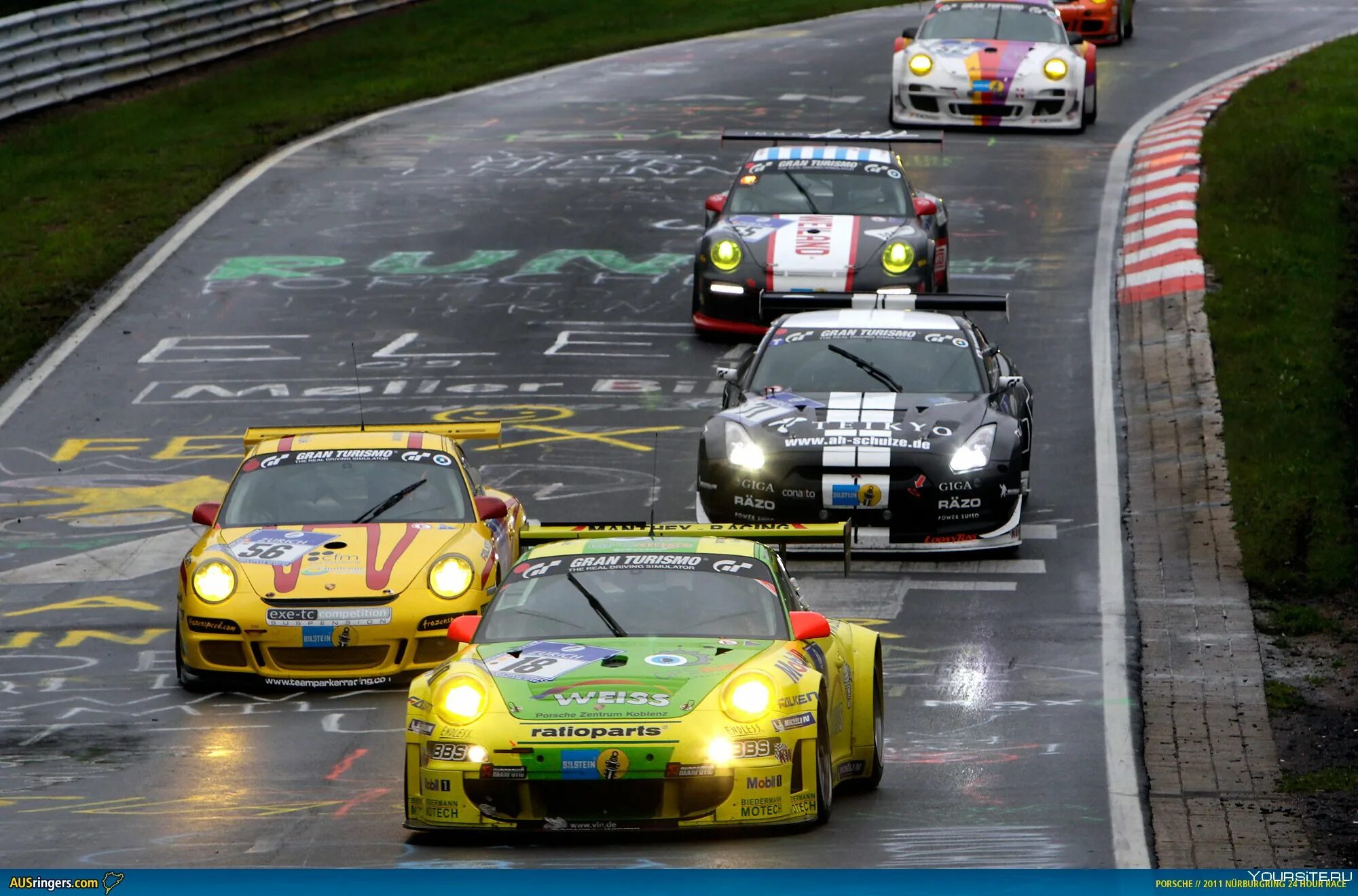 Гонки gt3 Nurburgring. Nurburgring 2011 24 h. Nurburgring gt3 start. Гоночный Порше Нюрбургринг.