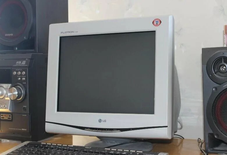 Ламповый монитор. Lg flatron f700b, 160 гц. монитор lg flatron f700b. лж флетрон f700b. элт монитор лг flatron f700.