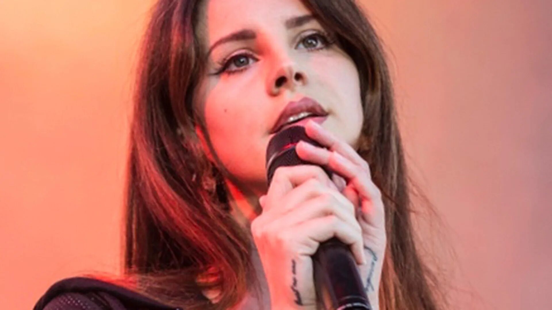 Родители ланы дель рей. Lana del Rey 2023 поет.