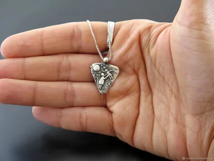 Серебряный кулон