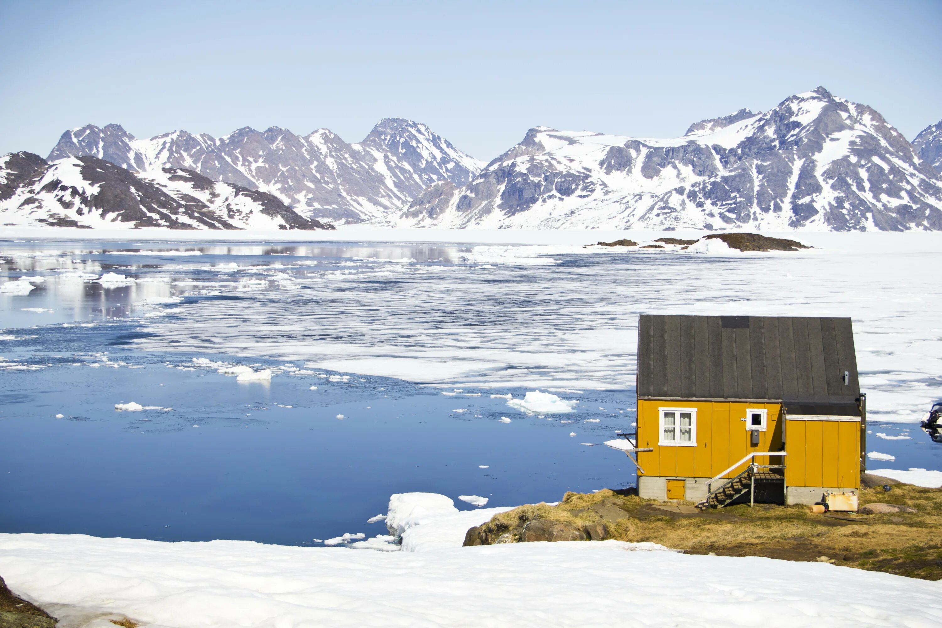 Самый большой остров сша. Кулусук Гренландия. Остров Гренландия Нуук. Северная Америка Гренландия.
