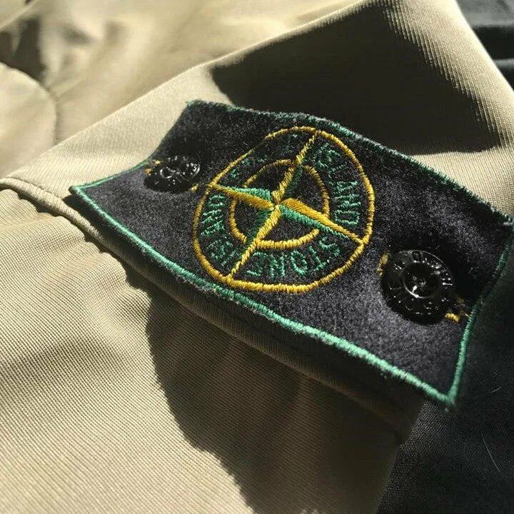 Патчи стоун айленд. Патч Stone Island Винтаж. Винтажный патч Stone Island. Ночник Stone Island. Тюбетейка Stone Island.