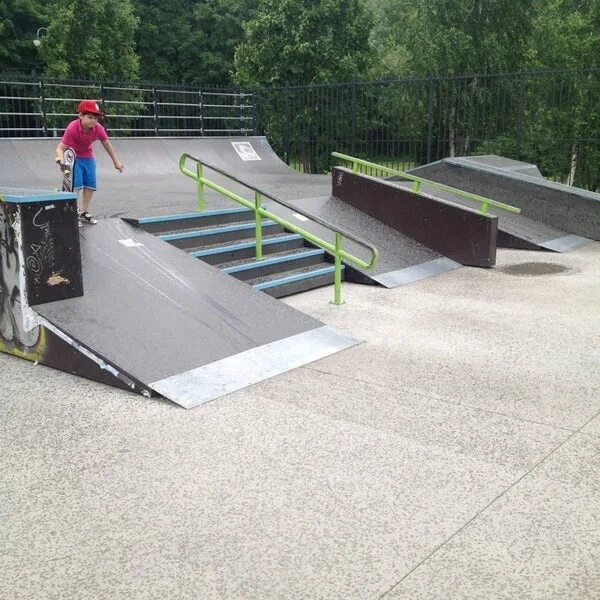 Измайловский парк скейт парк. Рамстрой скейт парк шоссе энтузиастов. Рамстрой скейт парк шоссе энтузиастов. Скейт парк шоссе энтузиастов. Каширская шоссе скейт парк.