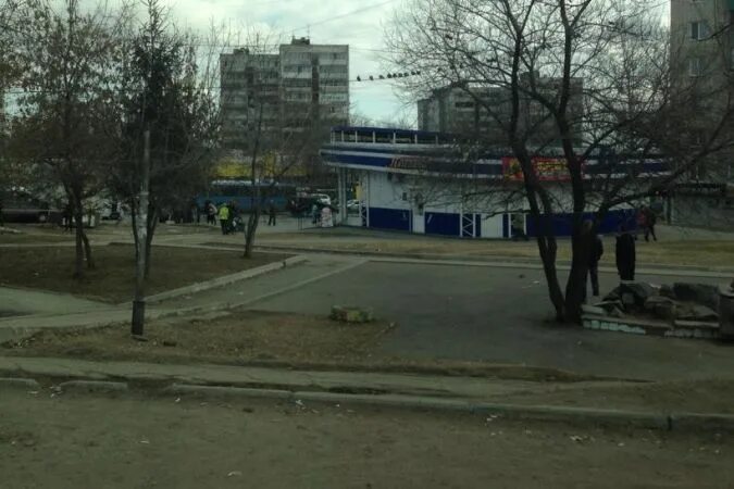 Ост хабаровск. Остановка топографический техникум Хабаровск. Топограф Хабаровск остановка. Трамвайная остановка.топографический техникум. Топографический техникум.