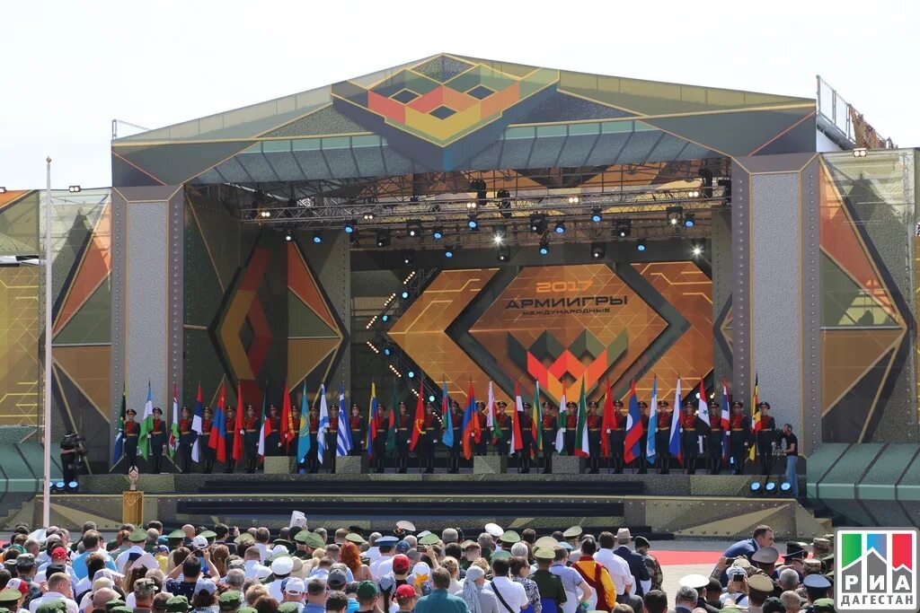 Открытие международных игр. Армейские международные игры церемония открытия.