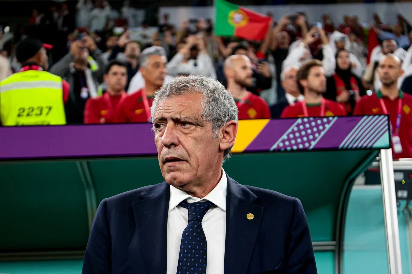 Фернанду сантуш. Тренер португалии 2024. Фернандо сантуш 2022. Фернанду сантуш. Фернанду сантуш тренер.