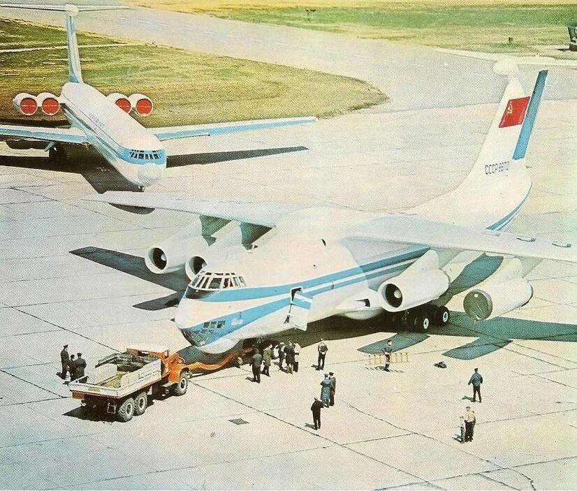 Первый ил 76. Ил-76 первый полет. Ил-76мд вта. Ил 76 тд ссср. Ил 76 мд.