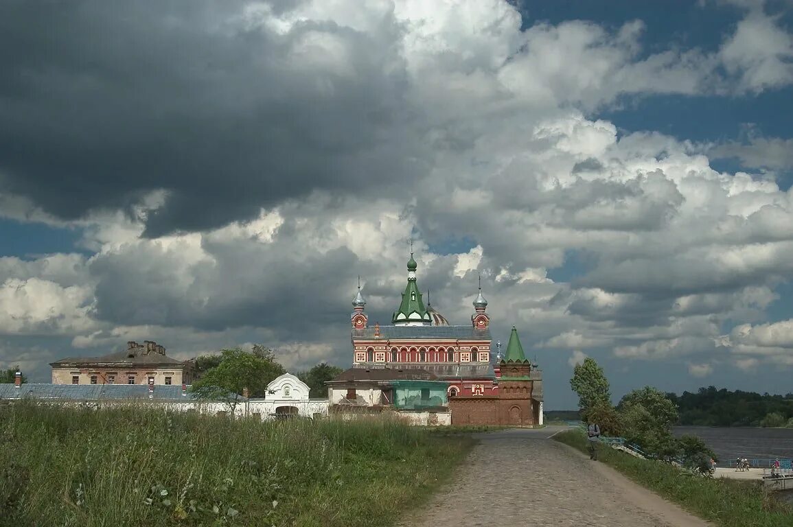 Староладожский Никольский мужской монастырь. Никольский мужской монастырь в старой Ладоге. Староникольский монастырь Старая Ладога. Староладожский Никольский монастырь Старая Ладога. Погода в старой ладоге на неделю