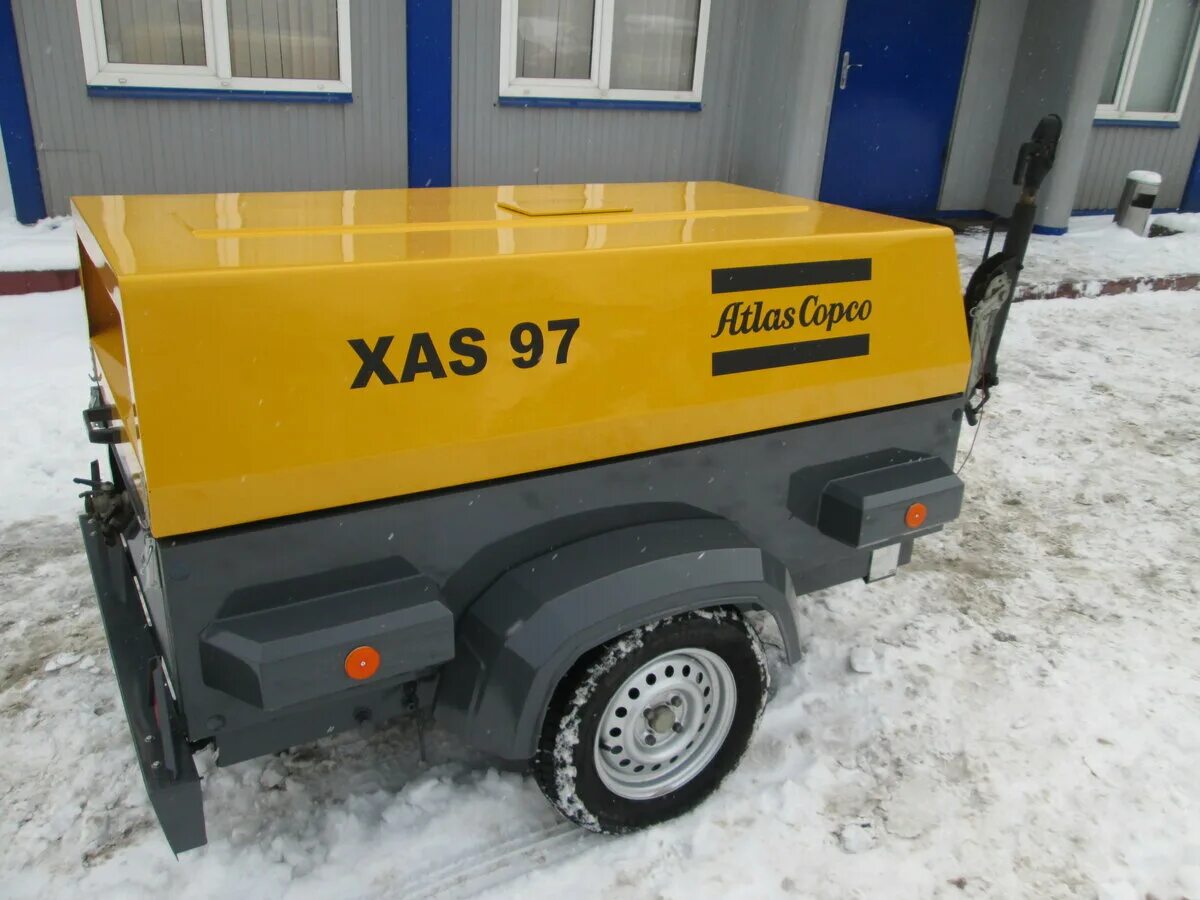Компрессор atlas copco xas 97. Компрессор прицепной. компрессор прицеп хаерсс.