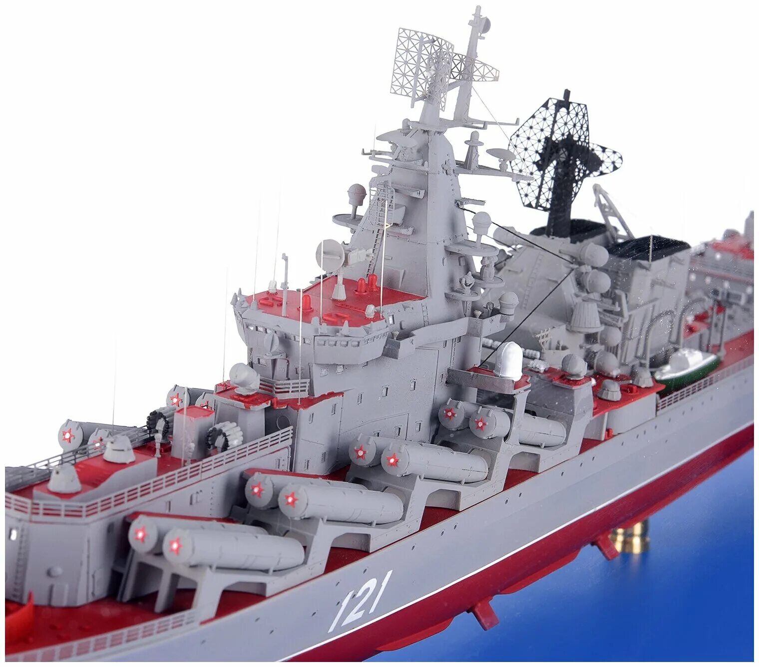 Крейсер Москва 1/350. Модель крейсера Москва 1.350. Сборная модель крейсера Москва 1 350.