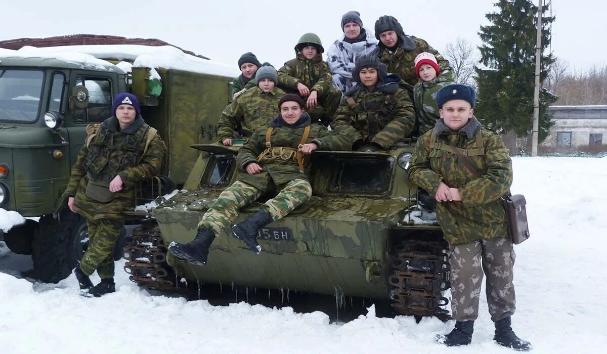 Военно патриотический клуб белый медведь. База ВПК Апатиты. Льгов Курской области мобилизация. ВПК белый медведь Барнаул.