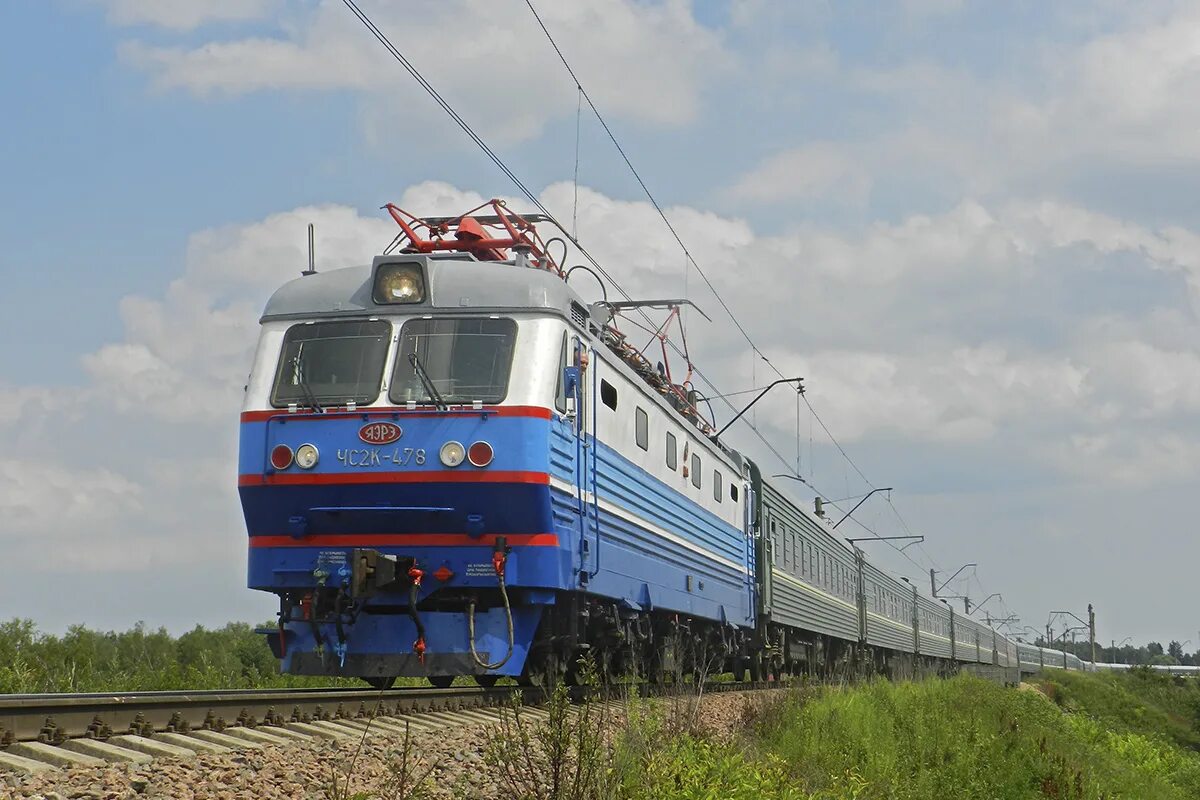 Поезд уварово