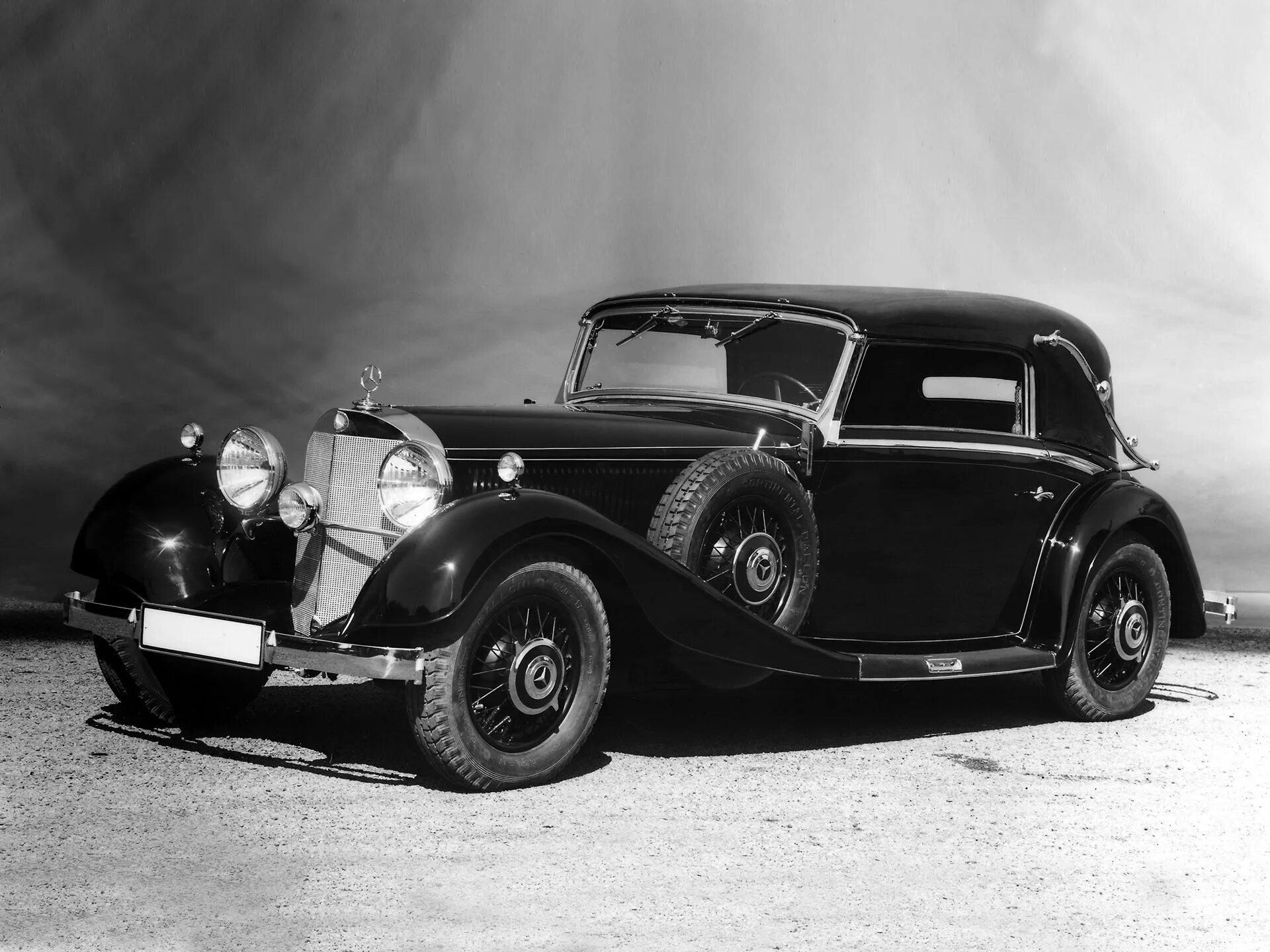 Мерседес бенц 540к 1937. Mercedes-benz trossi ssk 1930. Mercedes s class 1926. Mercedes 20 года. Mercedes 20 года.