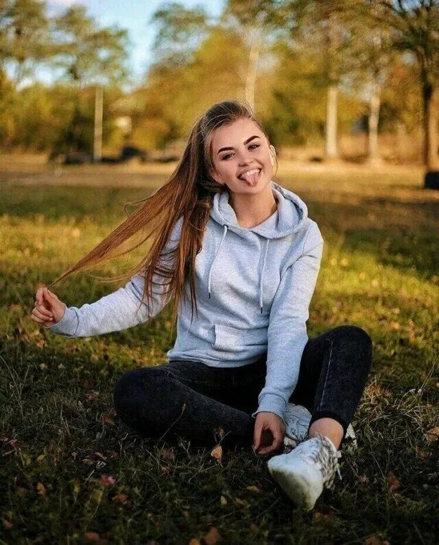 15 и 27 лет. Саша зимина. красивые 20 летние девушки. летние девочки. красивые 25 летние девушки.