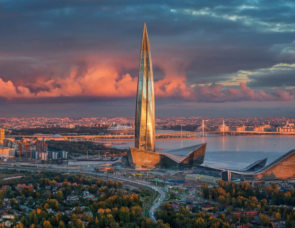 Почему лахта. Вид с лахта центра. лахта центр осень.