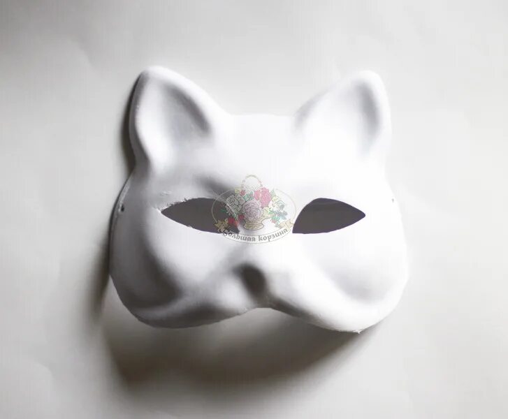 Как можно разукрасить маску для квадробики. Маска кошки папье маше. Маска кошки белая пластиковая. Маска папье маше кошечка. Кошачья маска из папье маше.