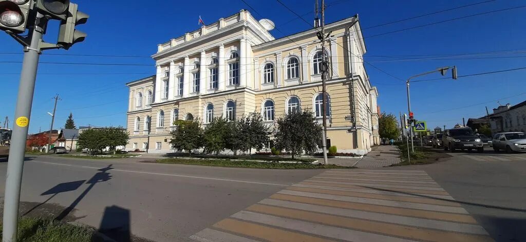 Школа 1 камышлов. Камышлов дом купца ивана бойцова. Камышловская городская дума. Камышлов свердловская область. Сайт камышловского муниципального.