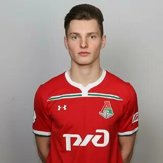 Макс футболист