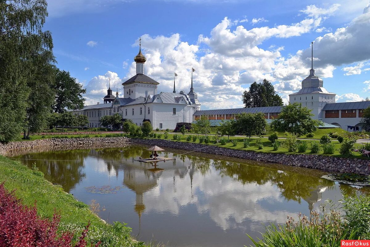 Свято толгский женский монастырь ярославль. Свято-Введенский Толгский монастырь. Толгский женский монастырь Ярославль. Свято Введенский монастырь Ярославль. Толга монастырь Ярославль.