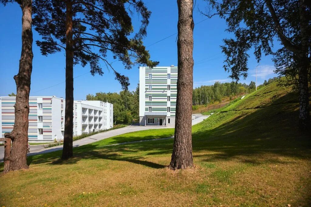 Шахтер прокопьевск телефон. Санаторий профилакторий шахтер прокопьевск. Прокопьевский санаторий шахтер. Зенковский парк санаторий шахтер. Санаторий шахтёр прокопьевск.