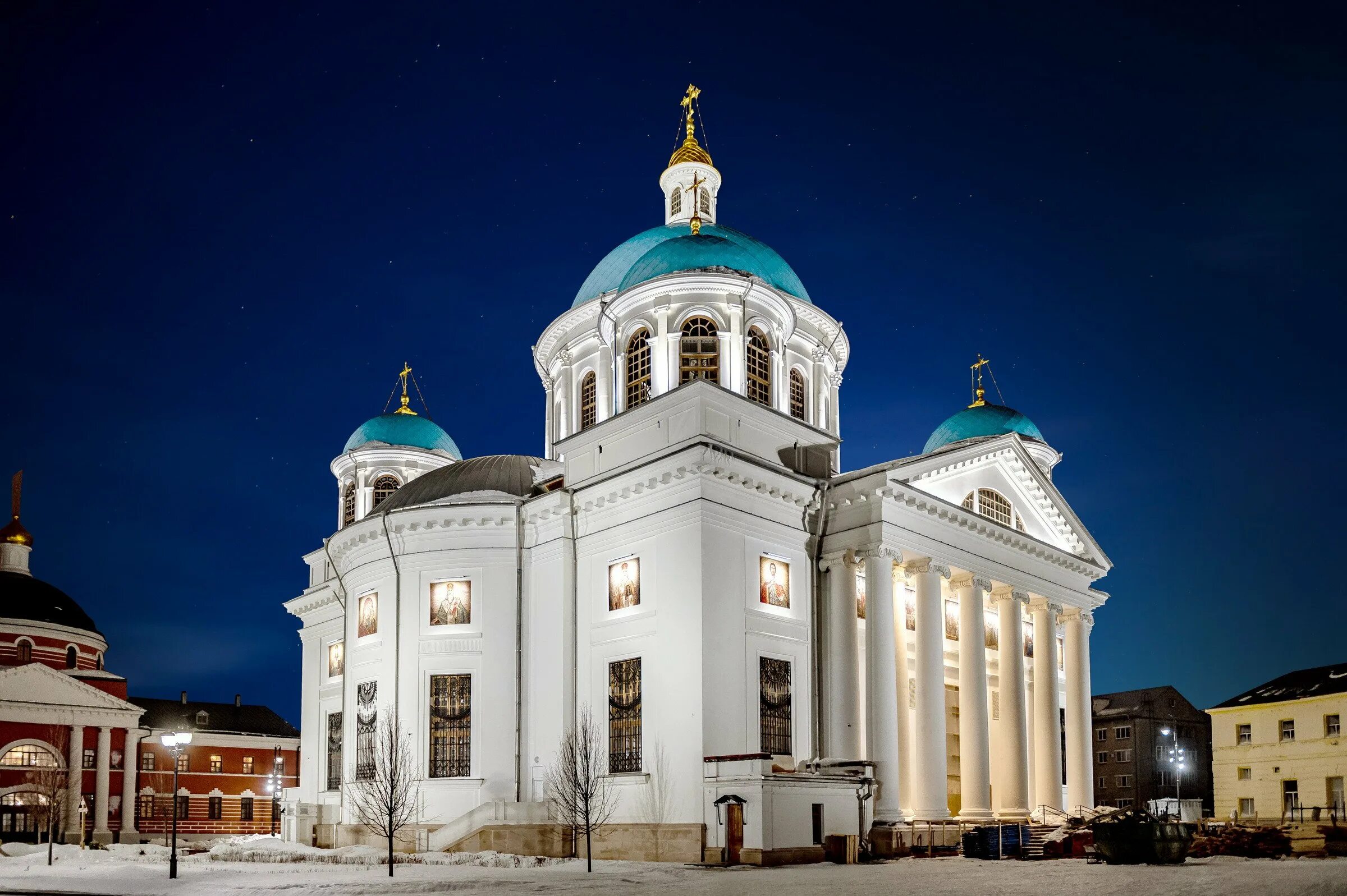 Церковь святой богородицы татары разграбили. Храм Казанской иконы Божией матери в Казани. Казанская икона Божией матери храм в Казани.