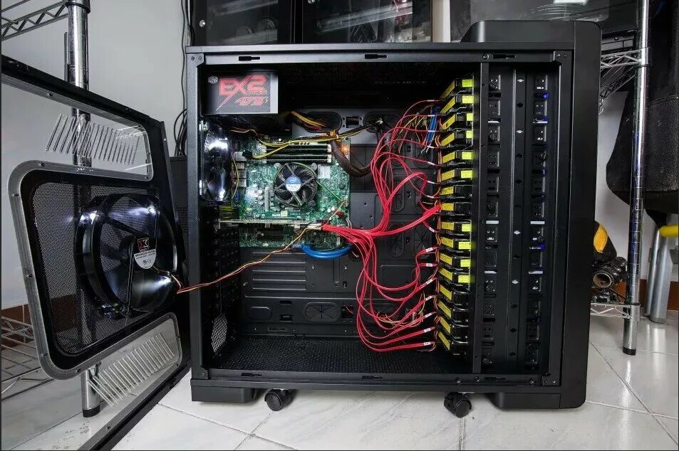 Сборки серверов игр. Корпуса для nas Server 2023. Nas корпус 10 HDD. Nas сервер 8 HDD. Сетевые хранилища (nas) на m2.