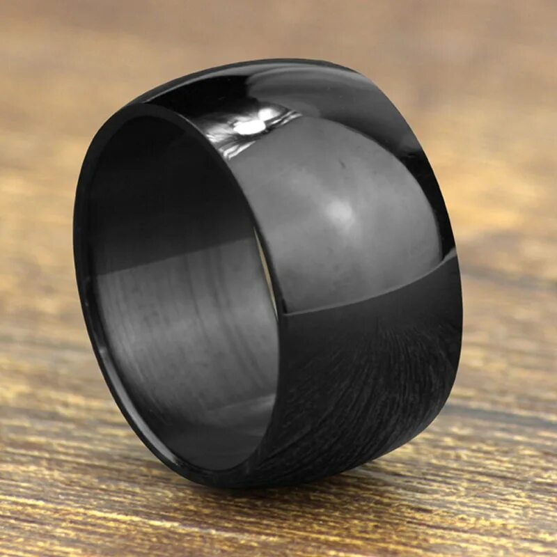 Черное кольцо фото. Stainless Steel кольцо. Широкое кольцо. Черное кольцо. Чёрное кольцо мужское.