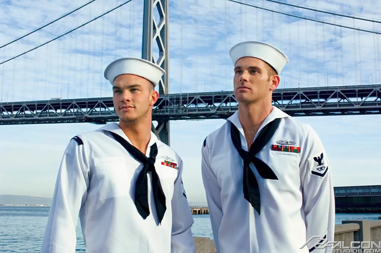 Виталий кандул севастополь моряк. Матрос 2 класса. Матрос 2 класса. Моряк 2 класса. Матросы на корабле.