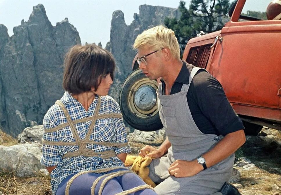 Кавказская пленница 1966 шурик. Вицин кавказская пленница. Кавказская пленница похищение нины. Какая пленниц. Кавказская пленница похищение невесты.