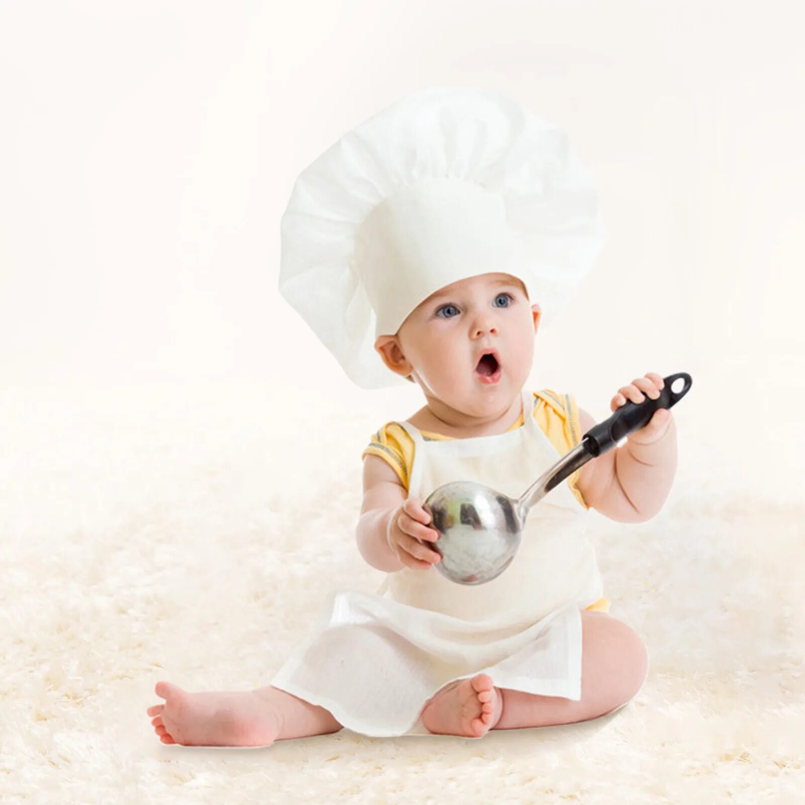 Cooking babies. Дети поварята. Фотосессия Поваренок. Повар для детей. Костюм поваренка для малыша.