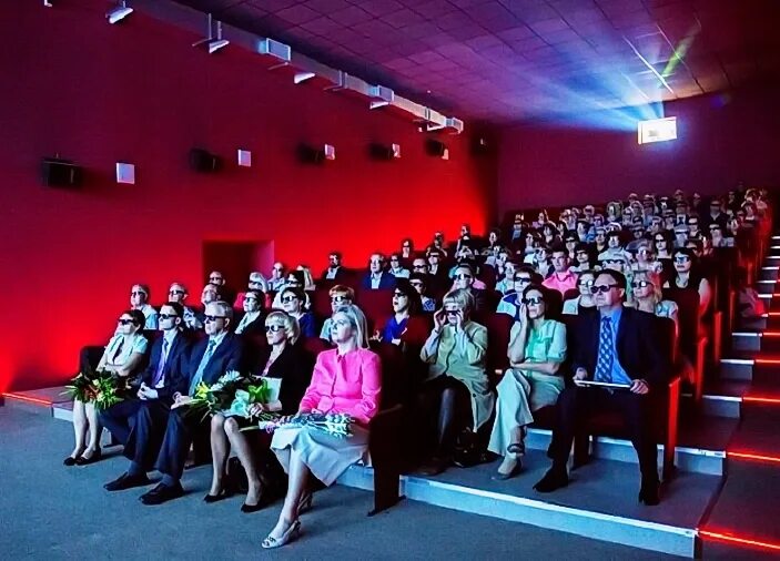 кинотеатр радуга боровичи