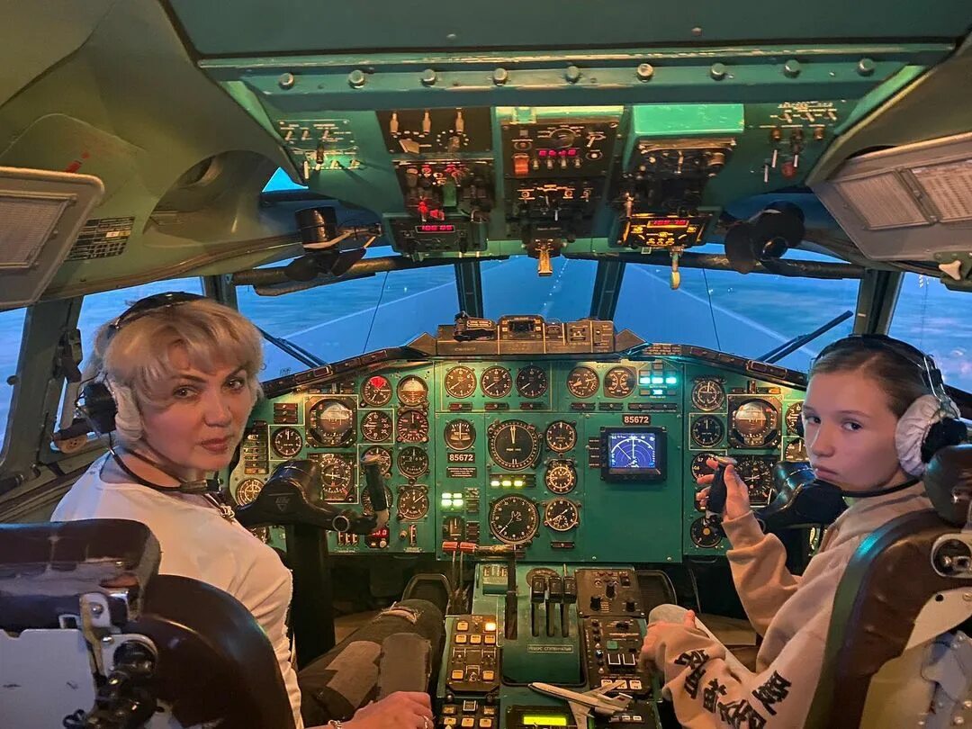 Як 42 авиатренажер. Штурвал 737. Олеся шелаева пилот. Авиатренажер в нижнем новгороде небо. Авиатренажер ту 154.