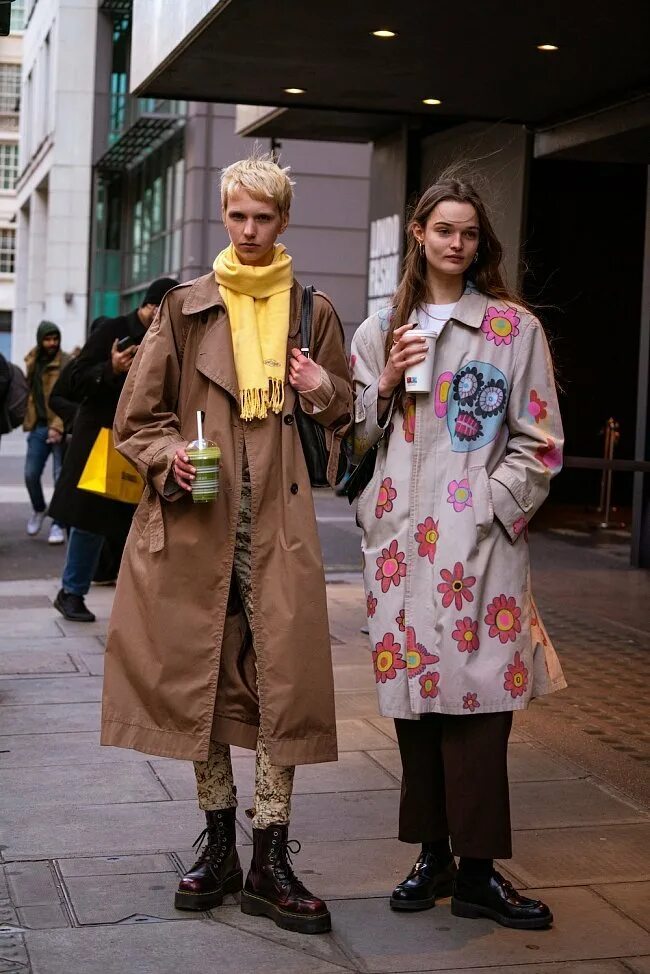 Следуем трендом. Мода зимой. Уличная мода осень 2022. Уличная мода зима 2022. Стиль Street Style.