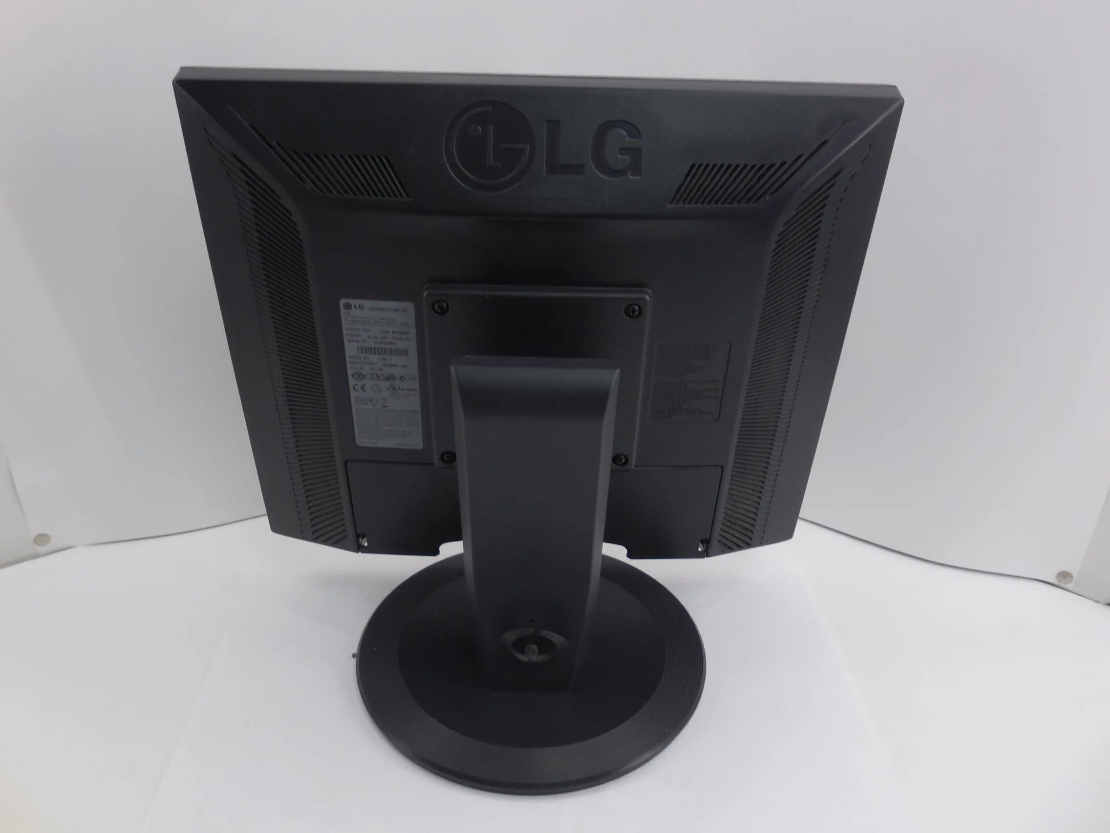 LG Flatron l1750. Монитор LG Flatron l1750s. LG Flatron l1730s. ЖК-монитор 17" LG Flatron l1750b.