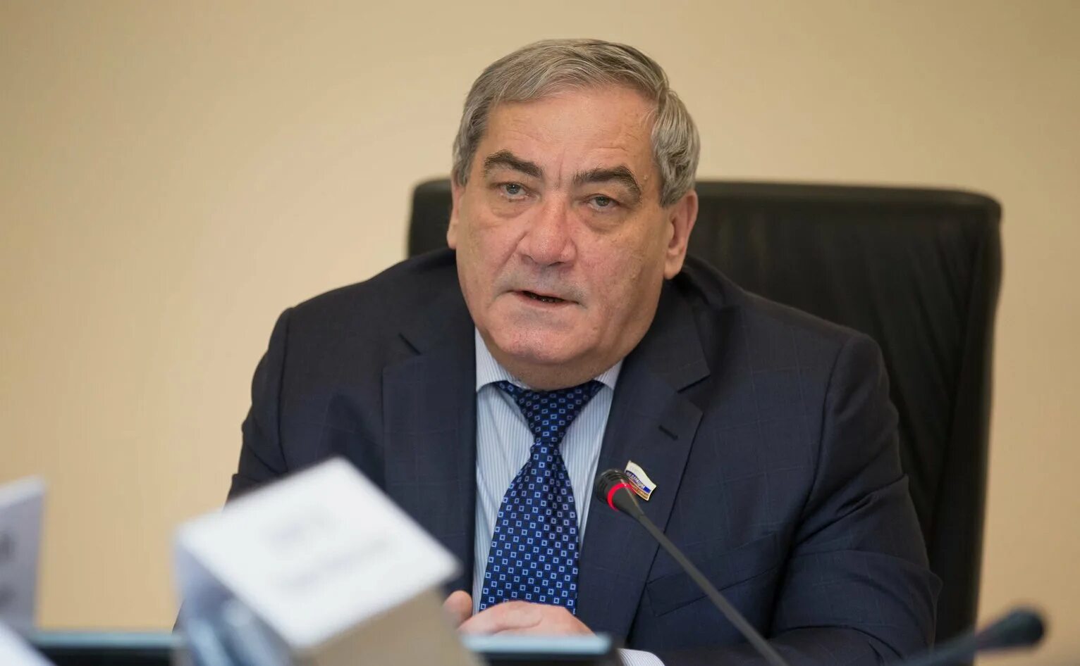 Чем увлекался с детства в а штыров. Штыров вячеслав анатольевич якутия. Николаев штыров борисов николаев. Вячеслав штыров. Чем увлекался с детства в а штыров.