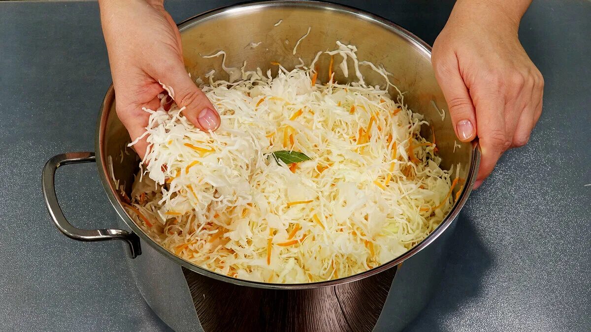 Как приготовить квашеную капусту с мясом