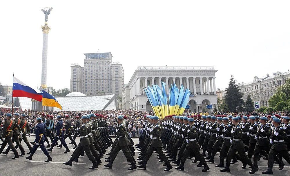 Парад Победы в Киеве 2010. Парад 9 мая в Киеве. Парад Победы 2013 с Украиной. Парад Победы в Киеве 2013. Парад 9 мая 2010